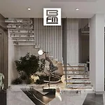 Villa For Rent In Lake View